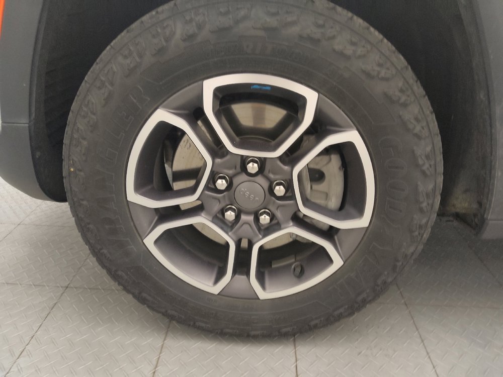 Used 2022 Jeep Grand Cherokee Trailhawk AWD/4WD image 31