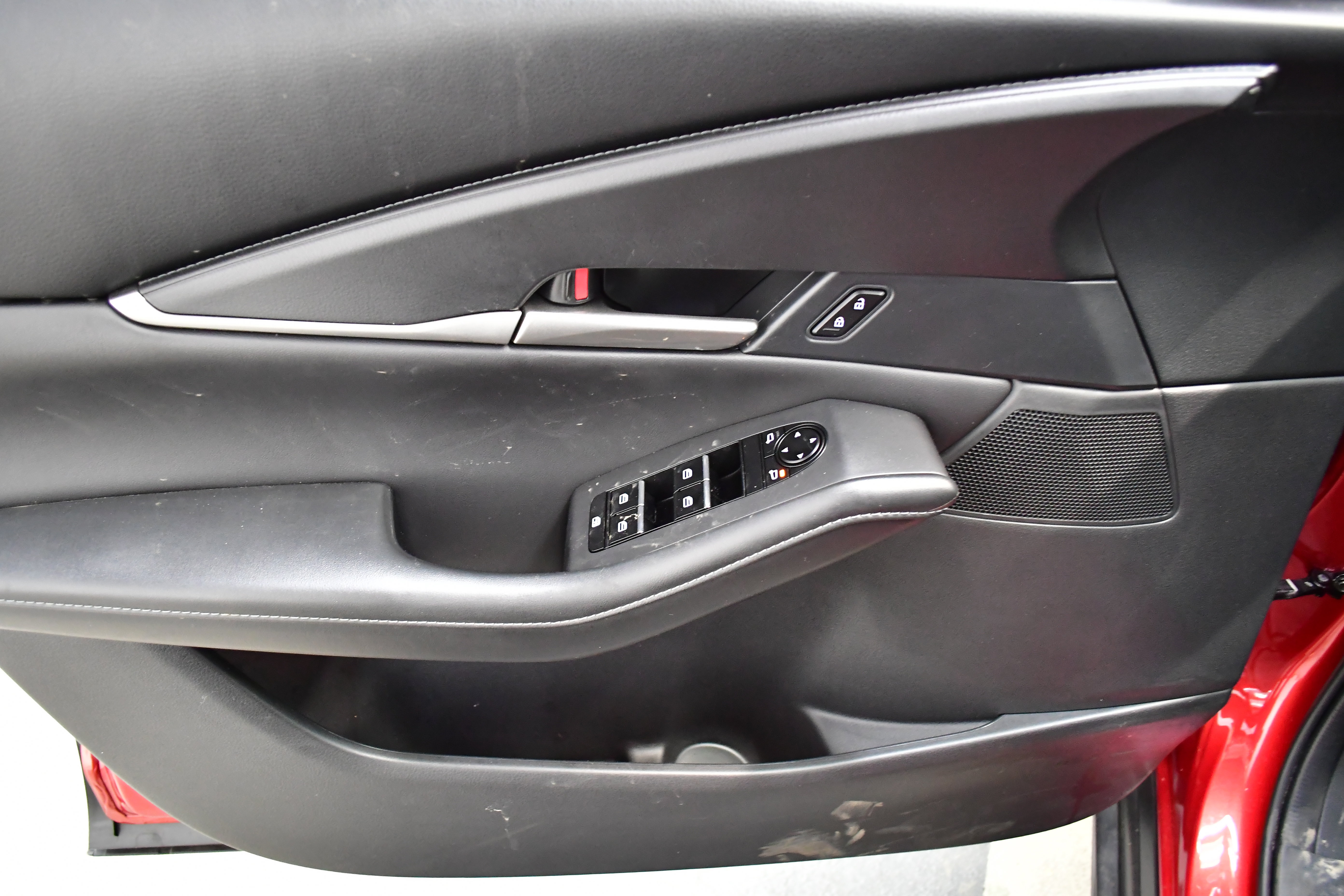 Used 2023 MAZDA CX-30 AWD 2.5 S w/ Select Package image 18