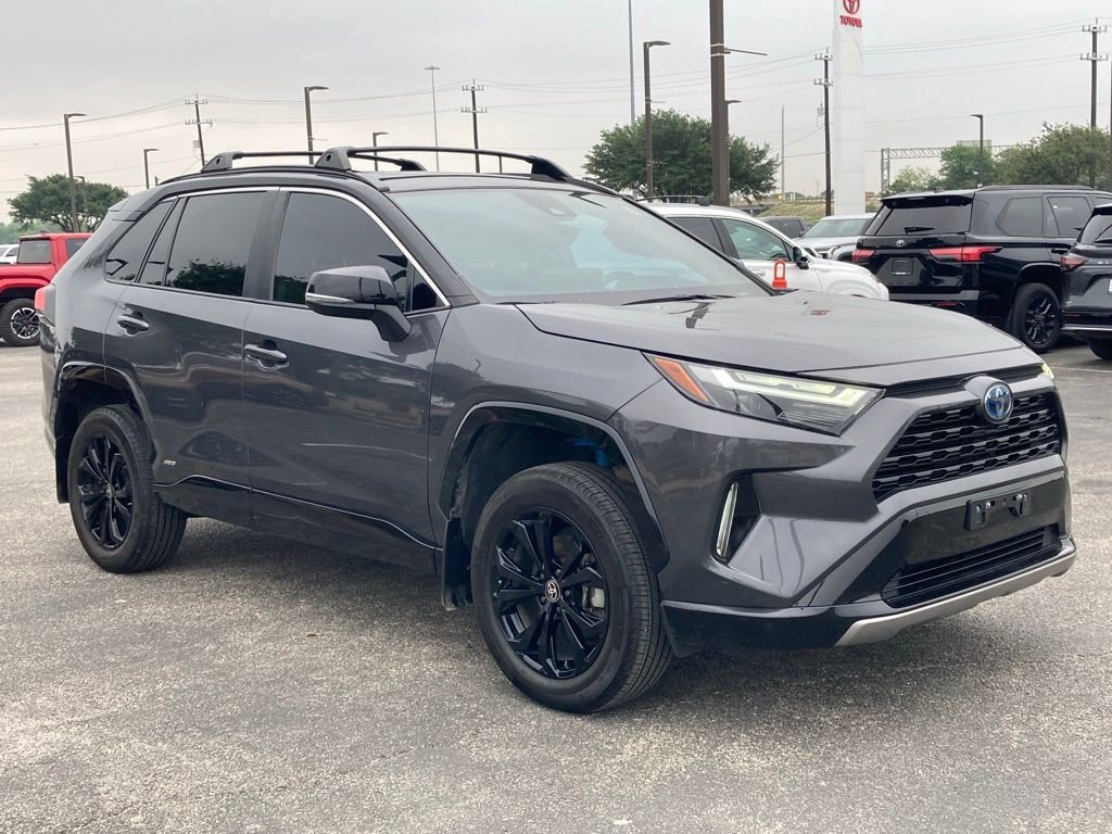 Used 2024 Toyota RAV4 XSE AWD/4WD image 3