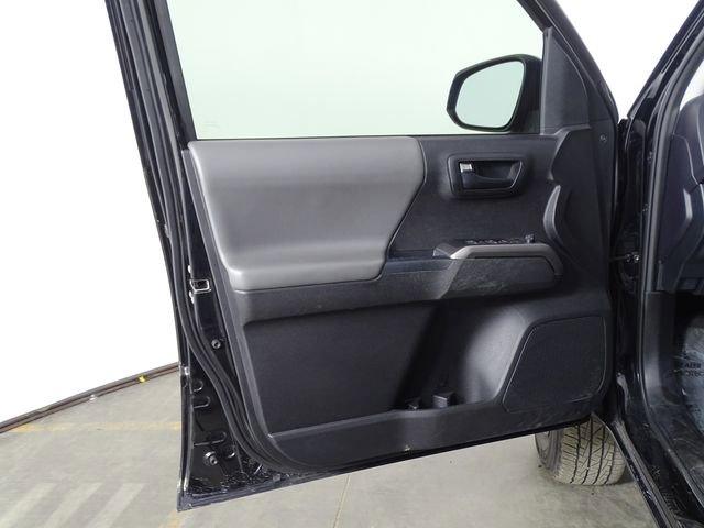 Used 2021 Toyota Tacoma SR5 RWD image 16