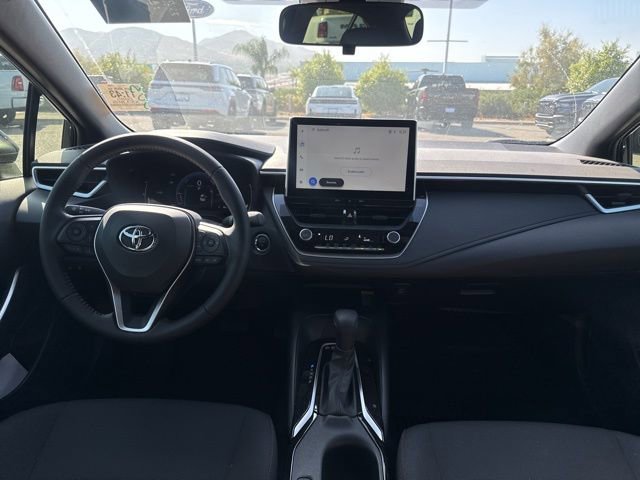Used 2025 Toyota Corolla SE w/ SE Premium Package image 19