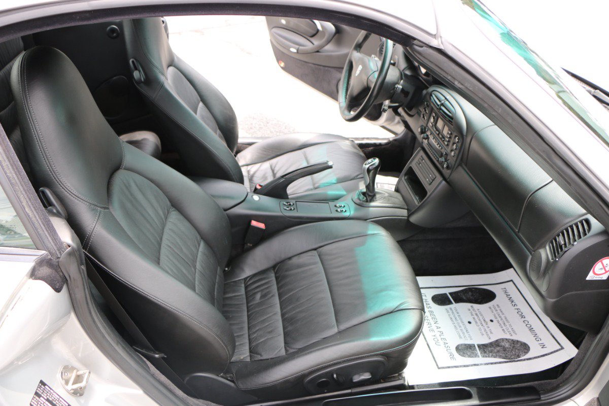 Used 2000 Porsche 911 Cabriolet image 21