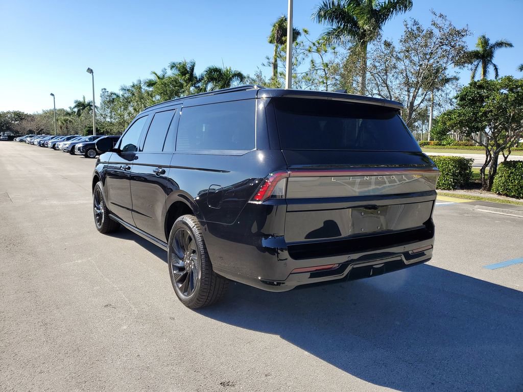 New 2025 Lincoln Navigator L Reserve w/ Jet Appearance Package image 3