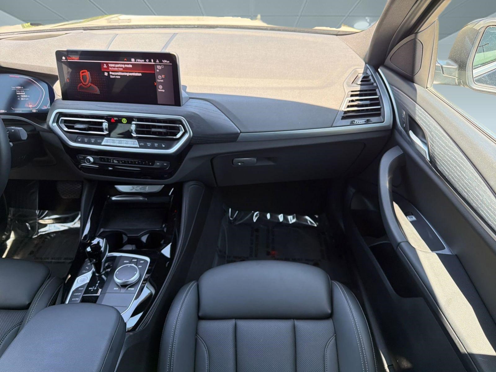 Certified 2025 BMW X4 xDrive30i image 28