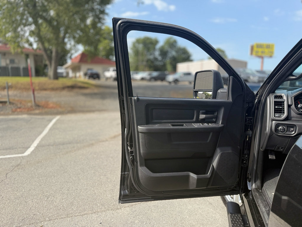 Used 2025 RAM 2500 Tradesman AWD/4WD image 23