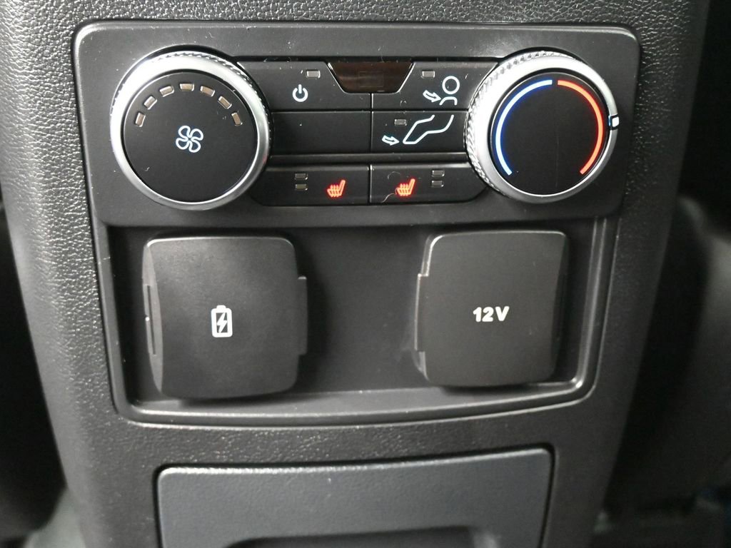 Used 2023 Ford Explorer Limited image 18