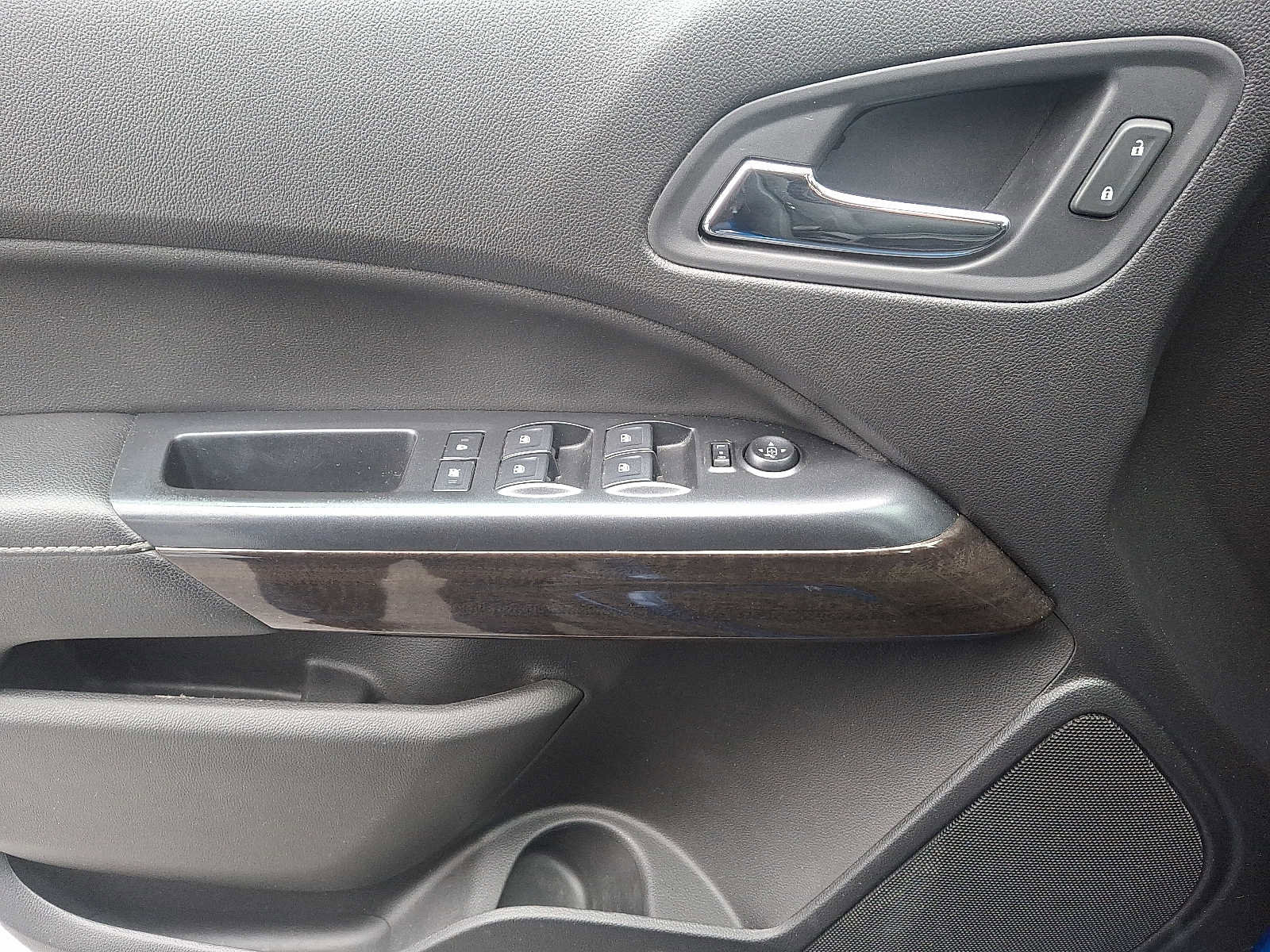 Used 2018 GMC Canyon SLE w/ SLE Convenience Package image 12