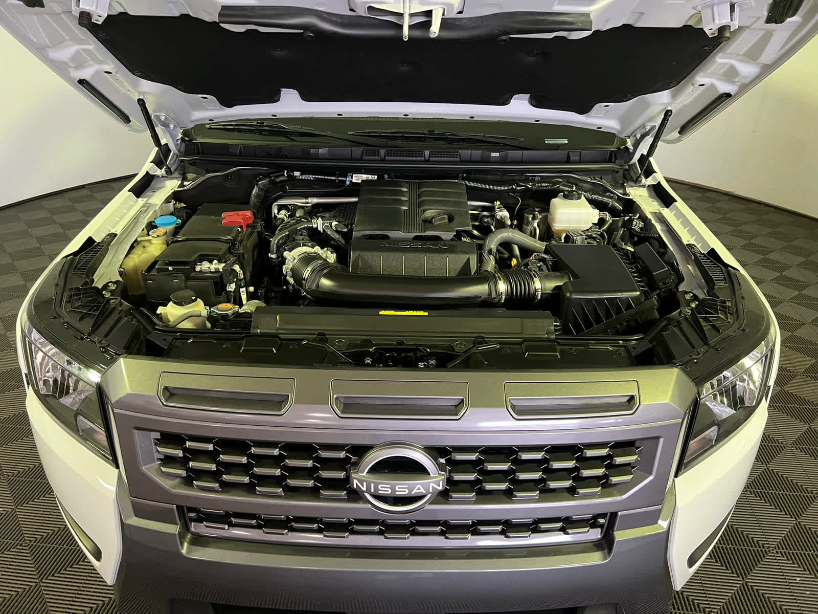 Used 2025 Nissan Frontier SV w/ SV Convenience Package AWD/4WD image 30