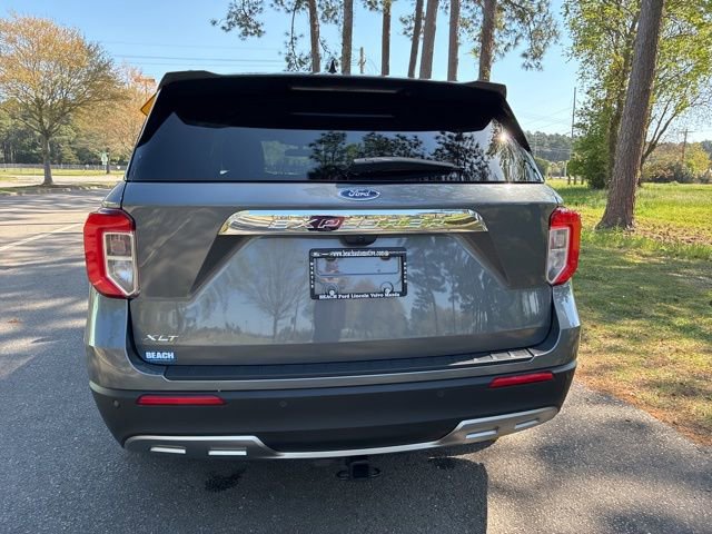 Used 2024 Ford Explorer XLT w/ Equipment Group 202A image 4