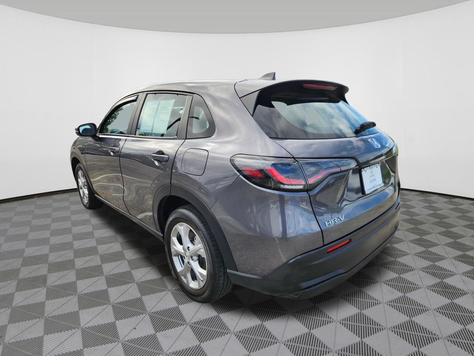 Certified 2025 Honda HR-V LX image 3