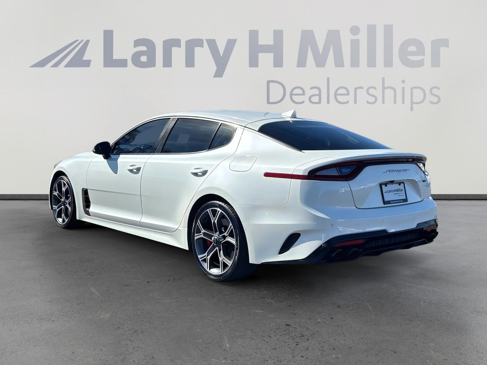 Used 2019 Kia Stinger GT image 4