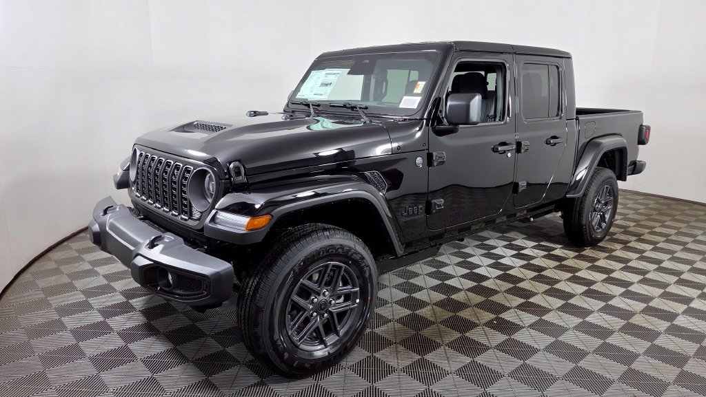 New 2026 Jeep Gladiator Sport AWD/4WD image 3