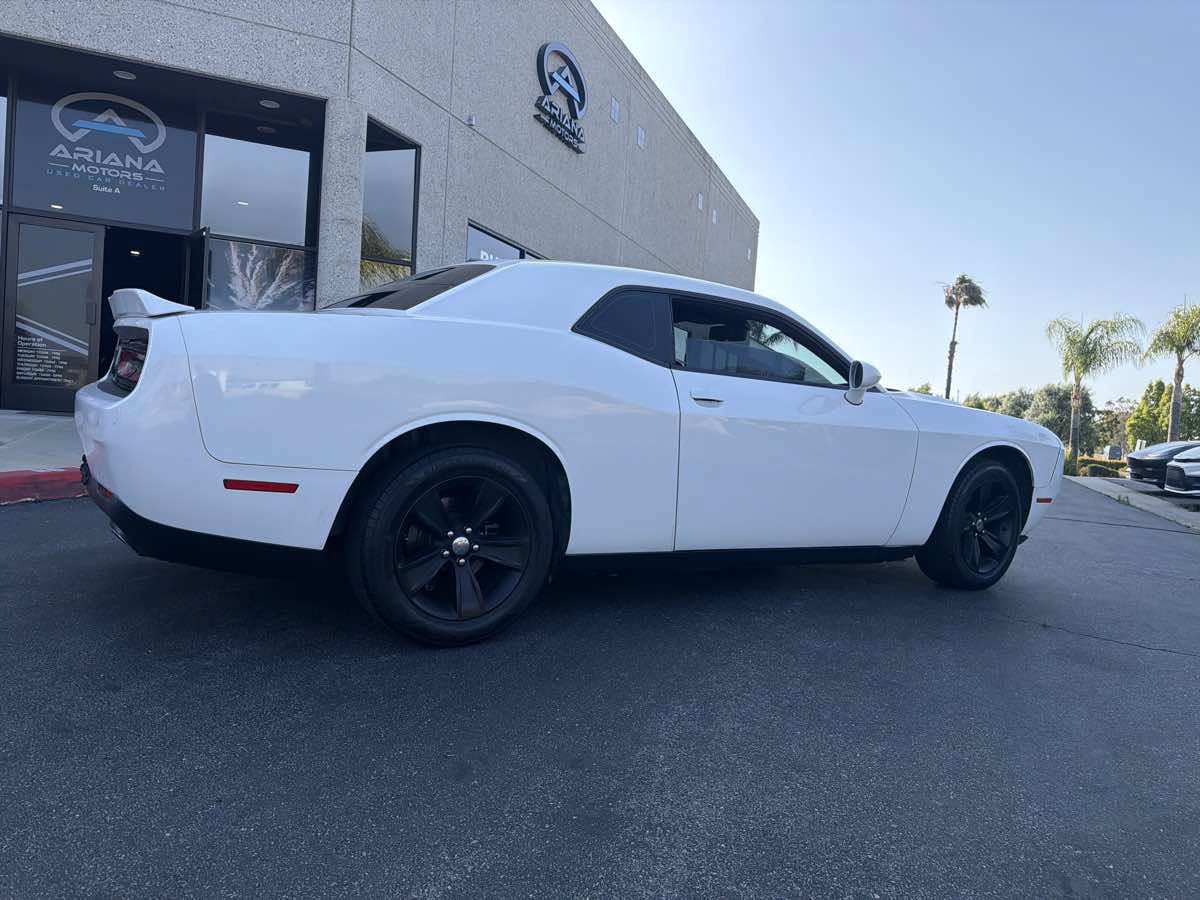 Used 2018 Dodge Challenger SXT RWD image 12