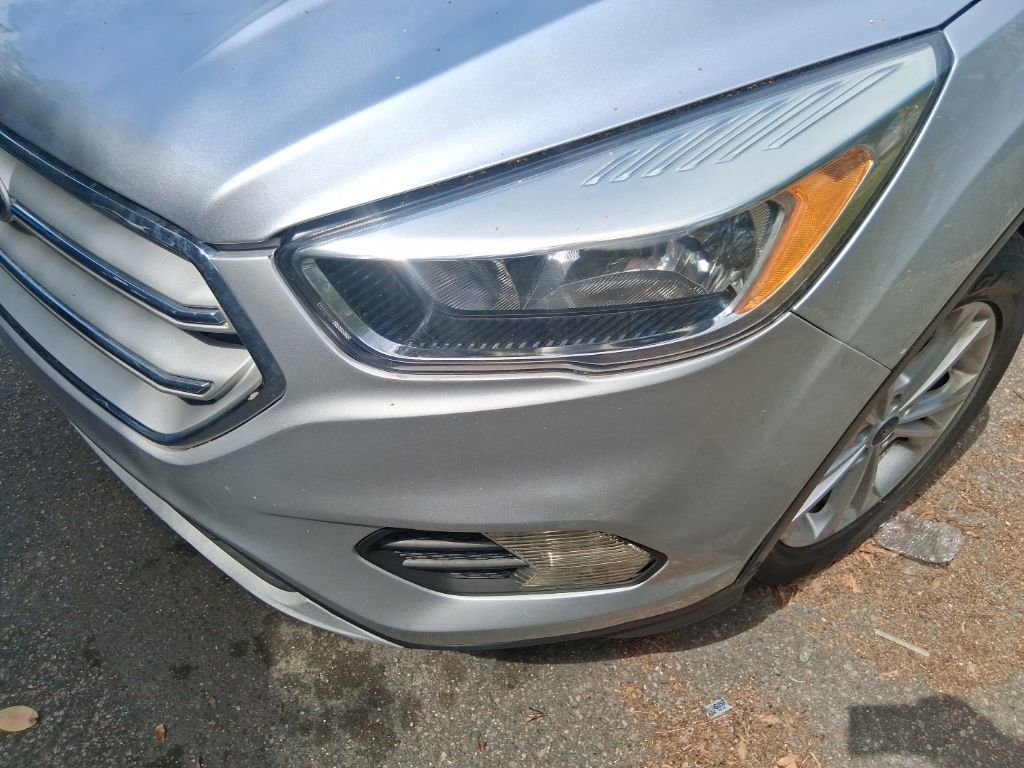 Used 2017 Ford Escape SE FWD image 10
