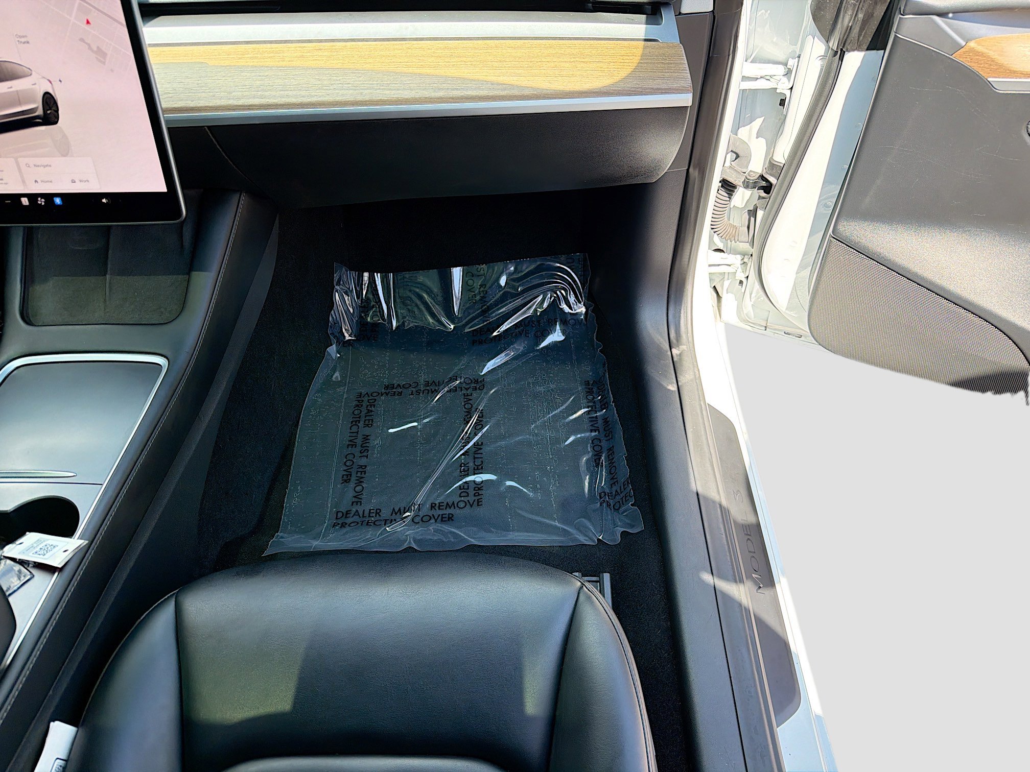 Used 2023 Tesla Model 3 Standard Range image 17