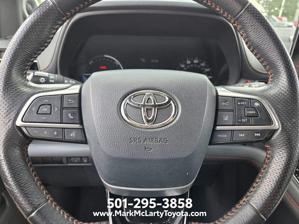Used 2021 Toyota Sienna XSE w/ XSE Plus Package FWD image 22