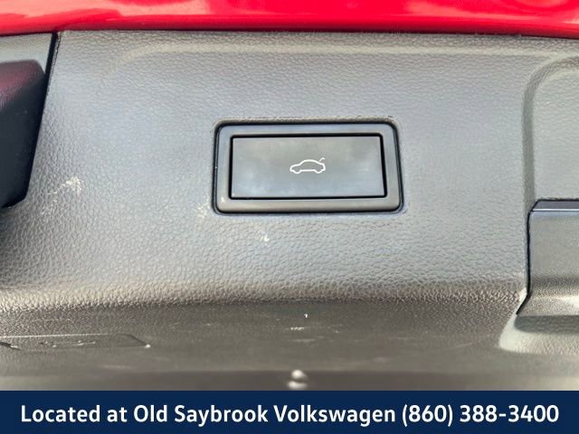 Used 2022 Volkswagen Atlas SEL Premium image 19