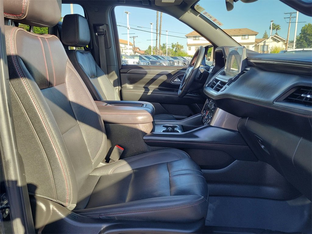 Certified 2023 Chevrolet Suburban RST w/ Sport Performance Package image 29