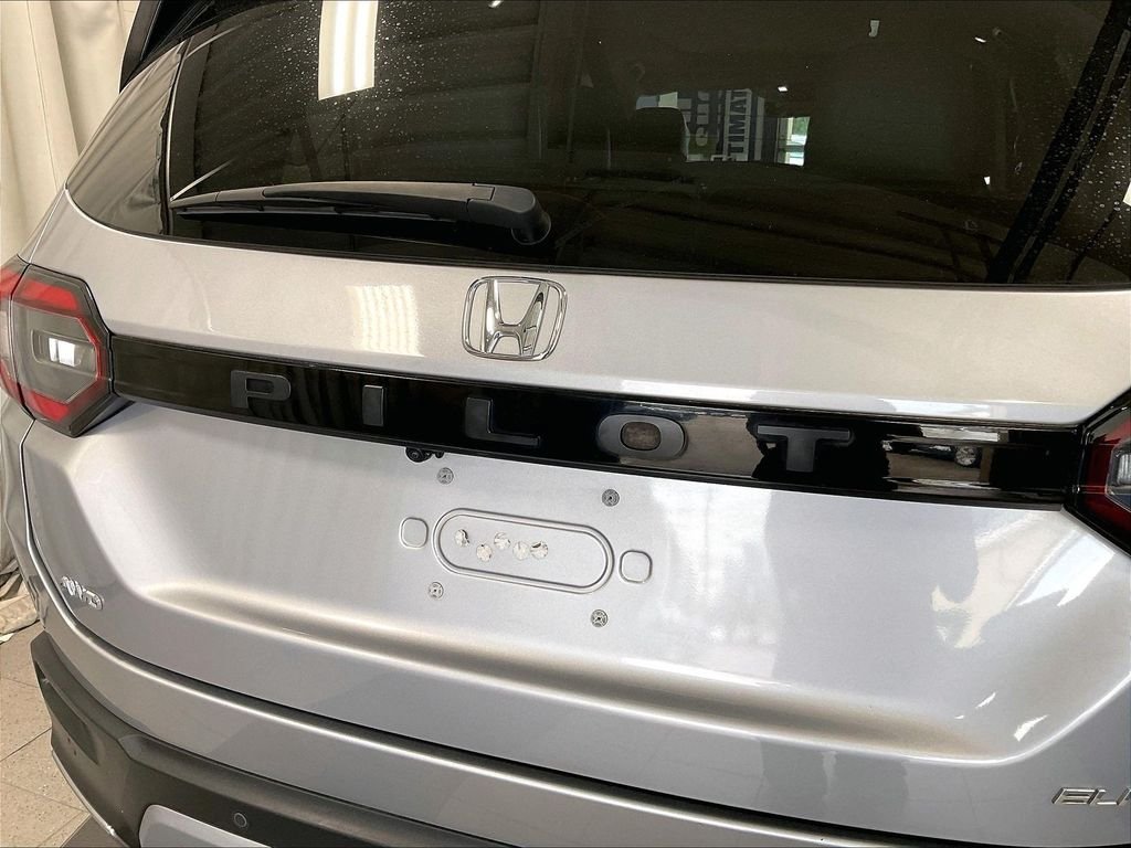 Used 2023 Honda Pilot Elite image 30