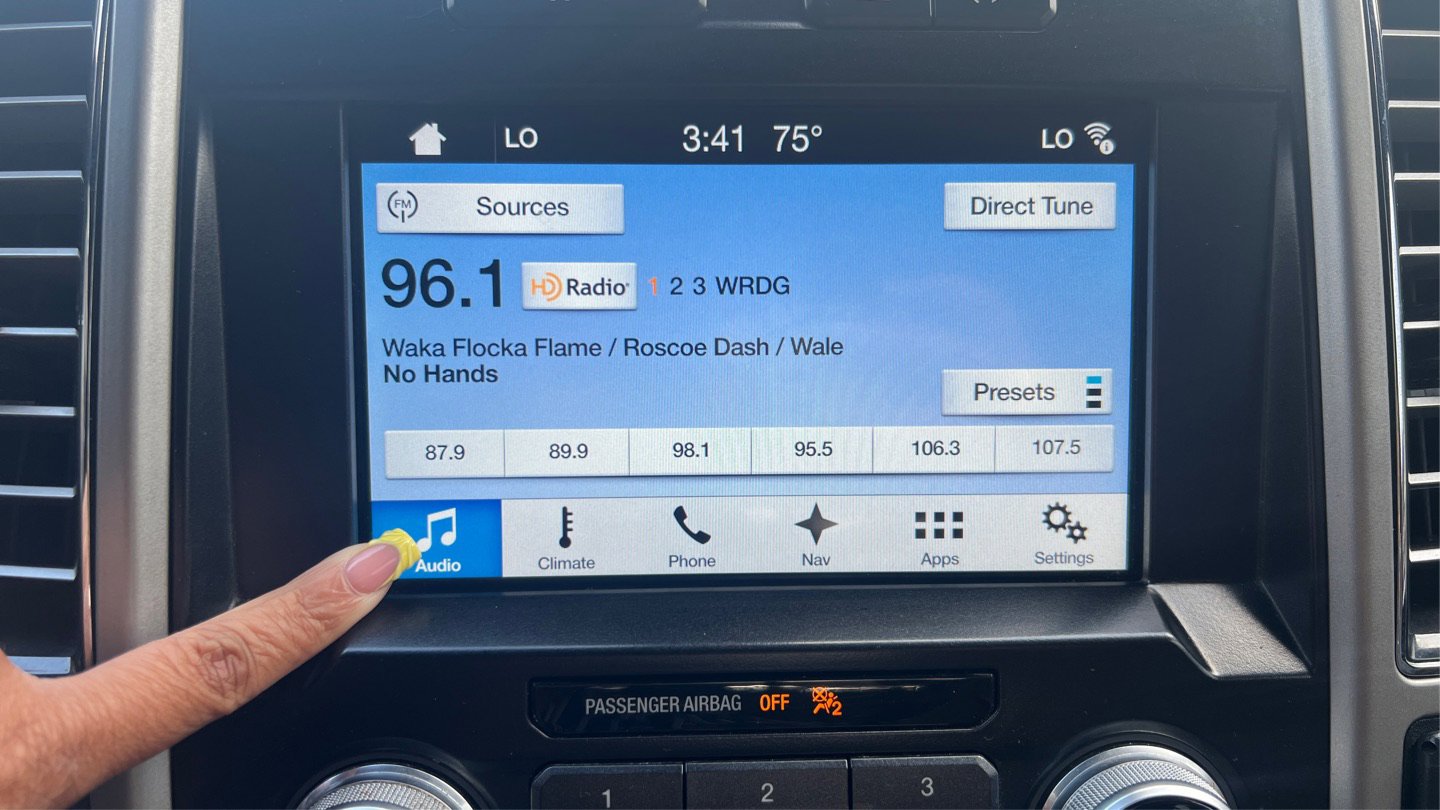 Used 2017 Ford F150 King Ranch w/ Equipment Group 601A Luxury image 15