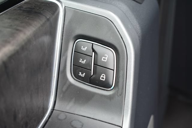Used 2023 Ford F250 Lariat w/ Lariat Ultimate Package AWD/4WD image 21