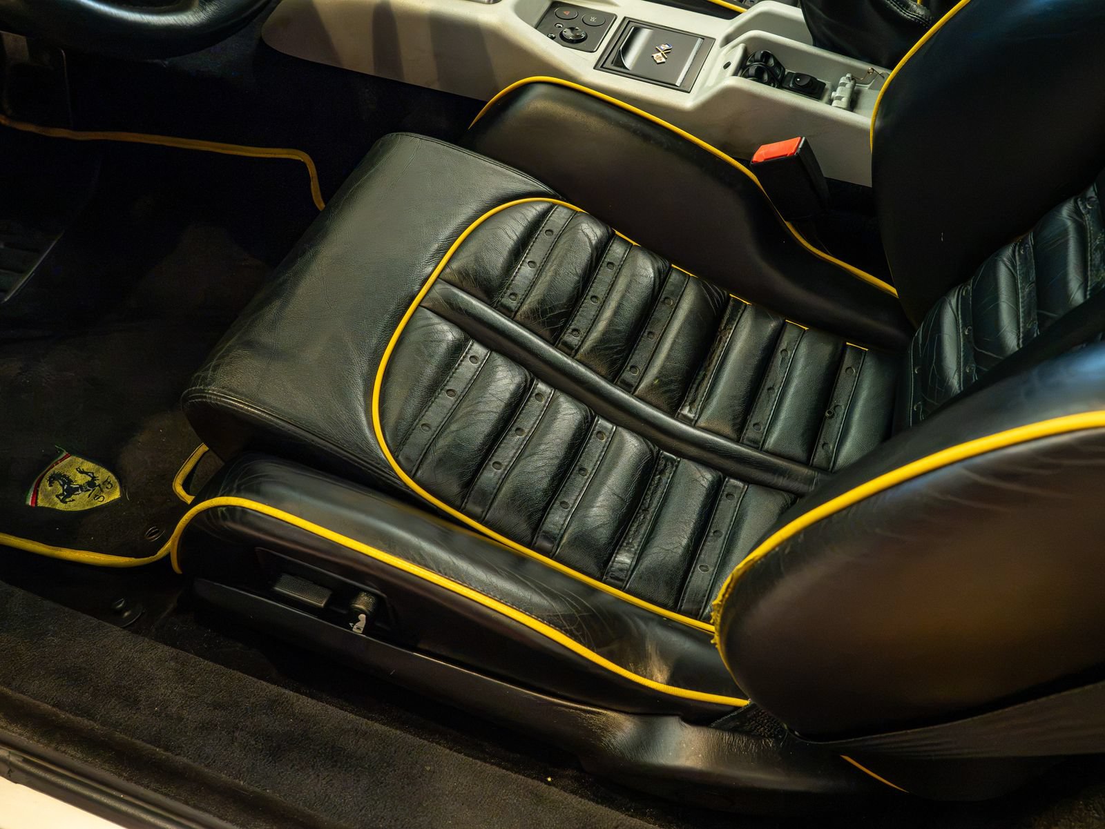 Used 2001 Ferrari 360 Modena RWD image 12