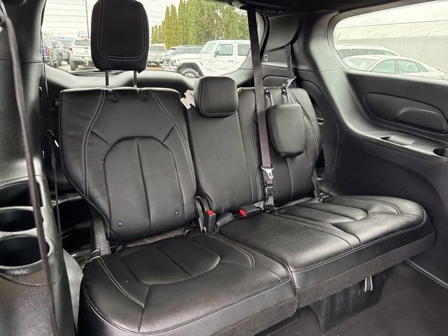 Used 2021 Chrysler Pacifica Touring w/ S Appearance Package image 14