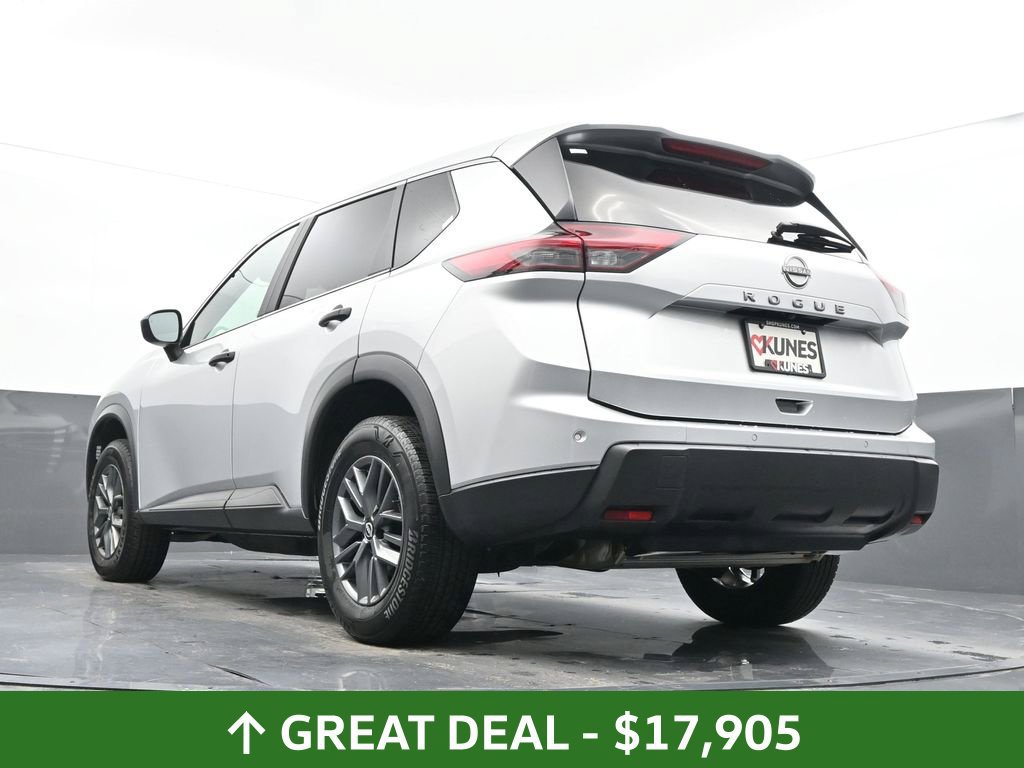 Used 2024 Nissan Rogue S FWD image 42