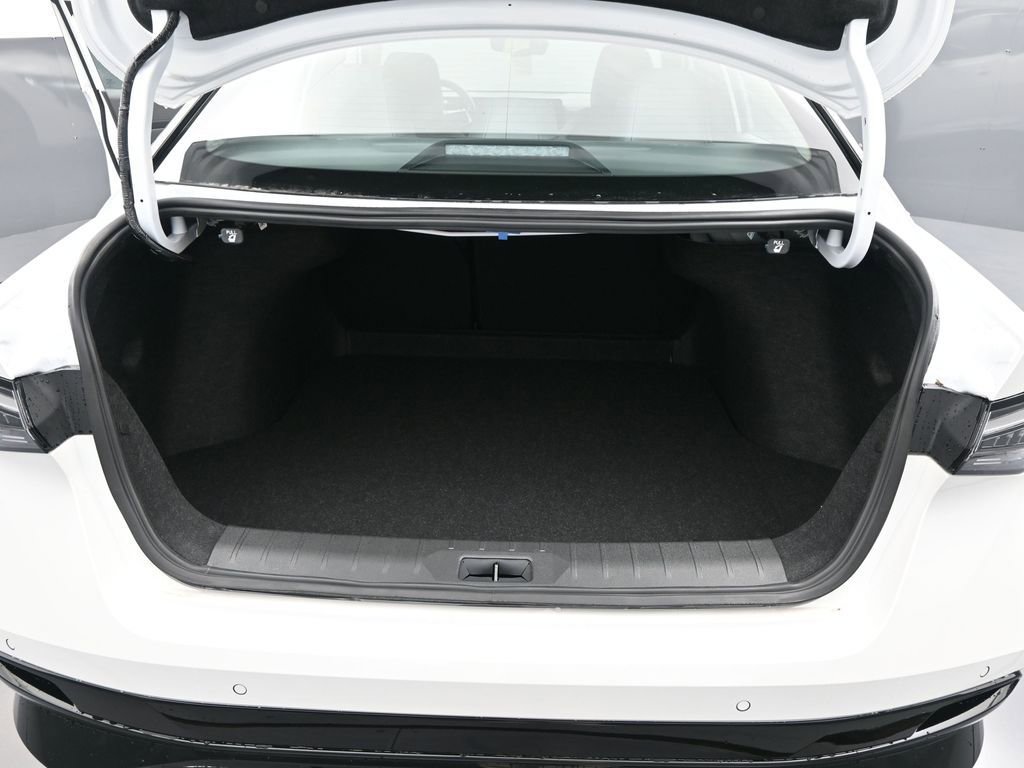 New 2026 Nissan Sentra SR w/ SR Premium Package image 12
