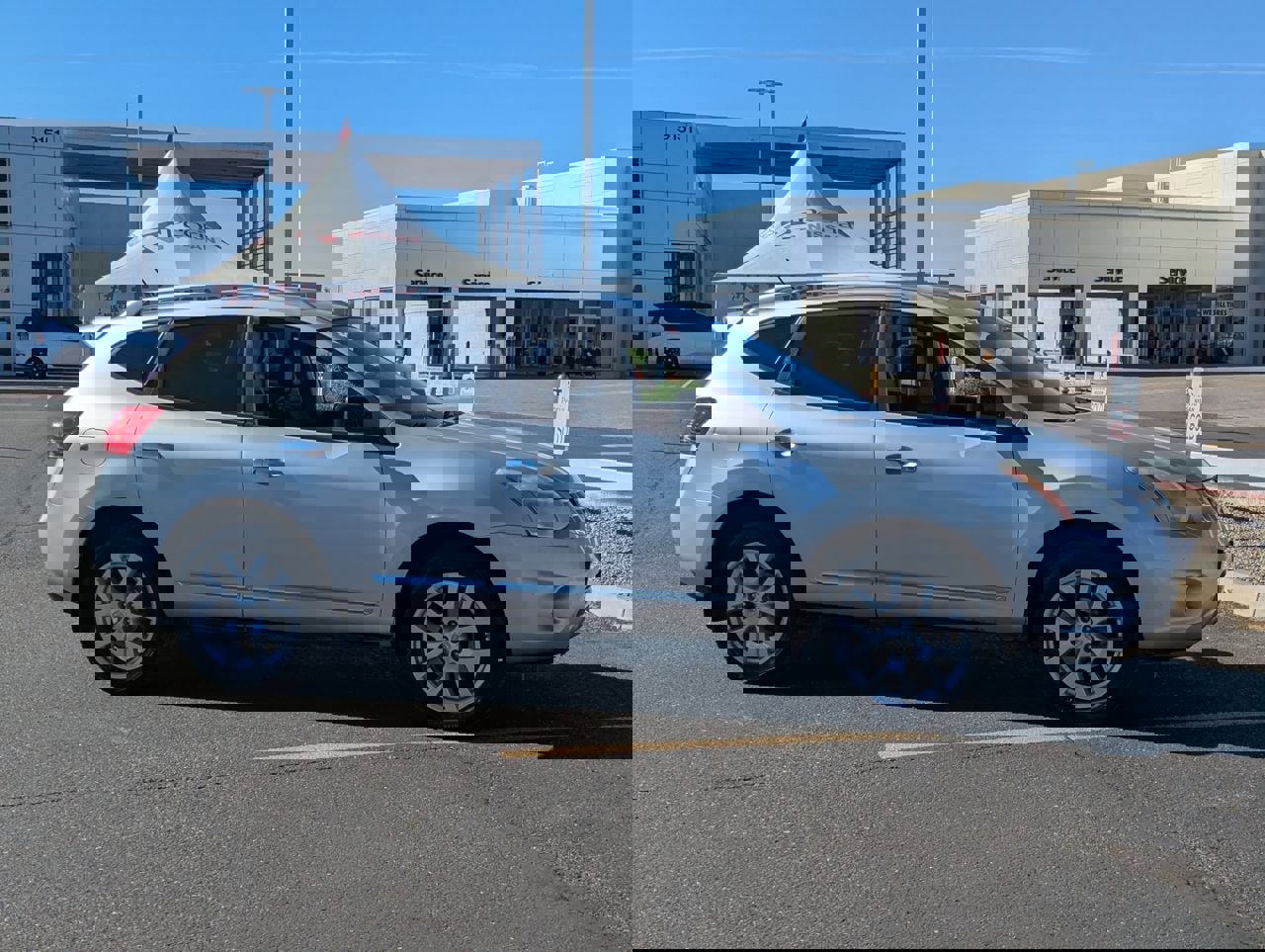 Used 2011 Nissan Rogue SV w/ SL Pkg image 6