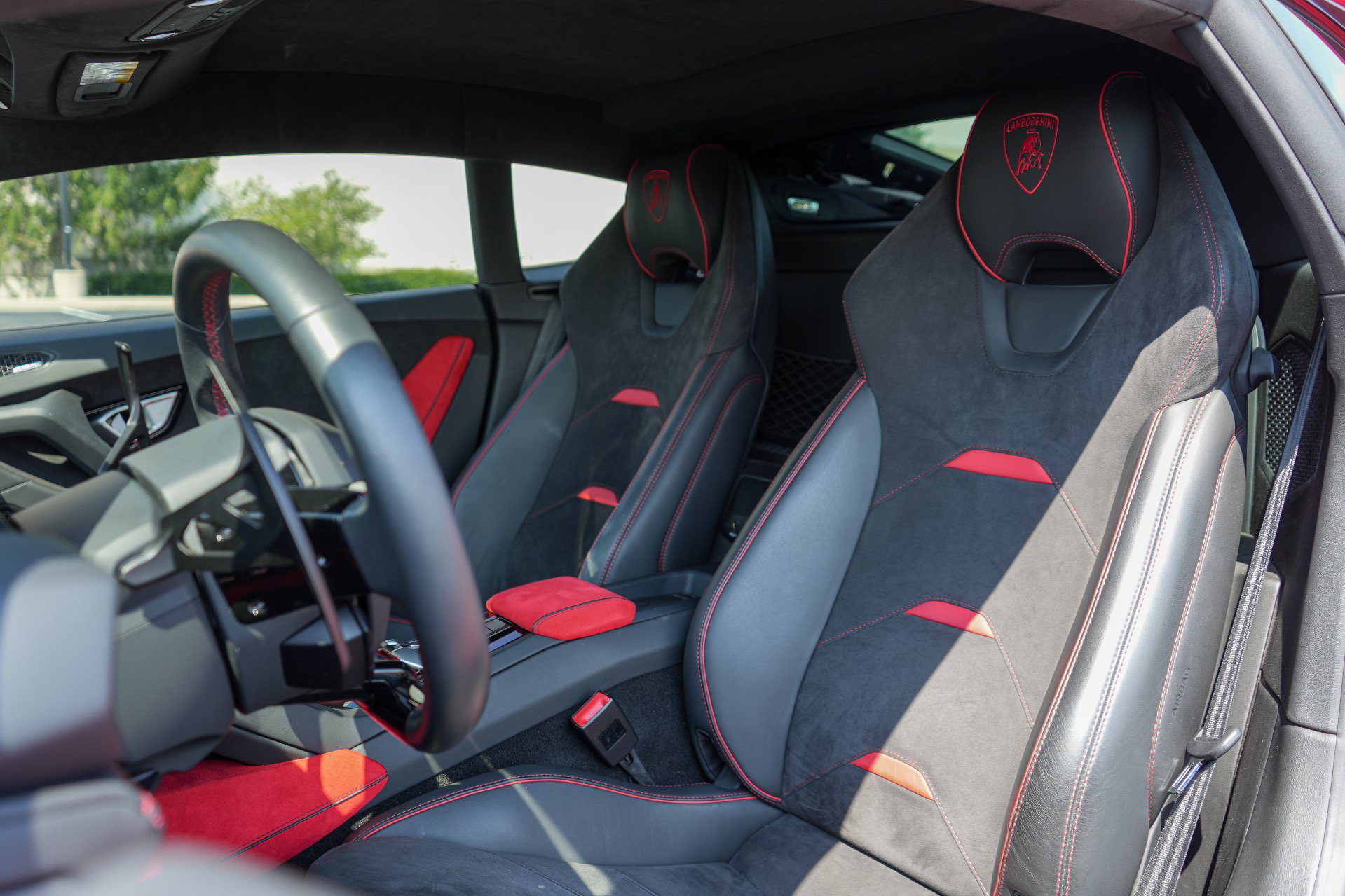 Used 2020 Lamborghini Huracan EVO AWD/4WD image 19
