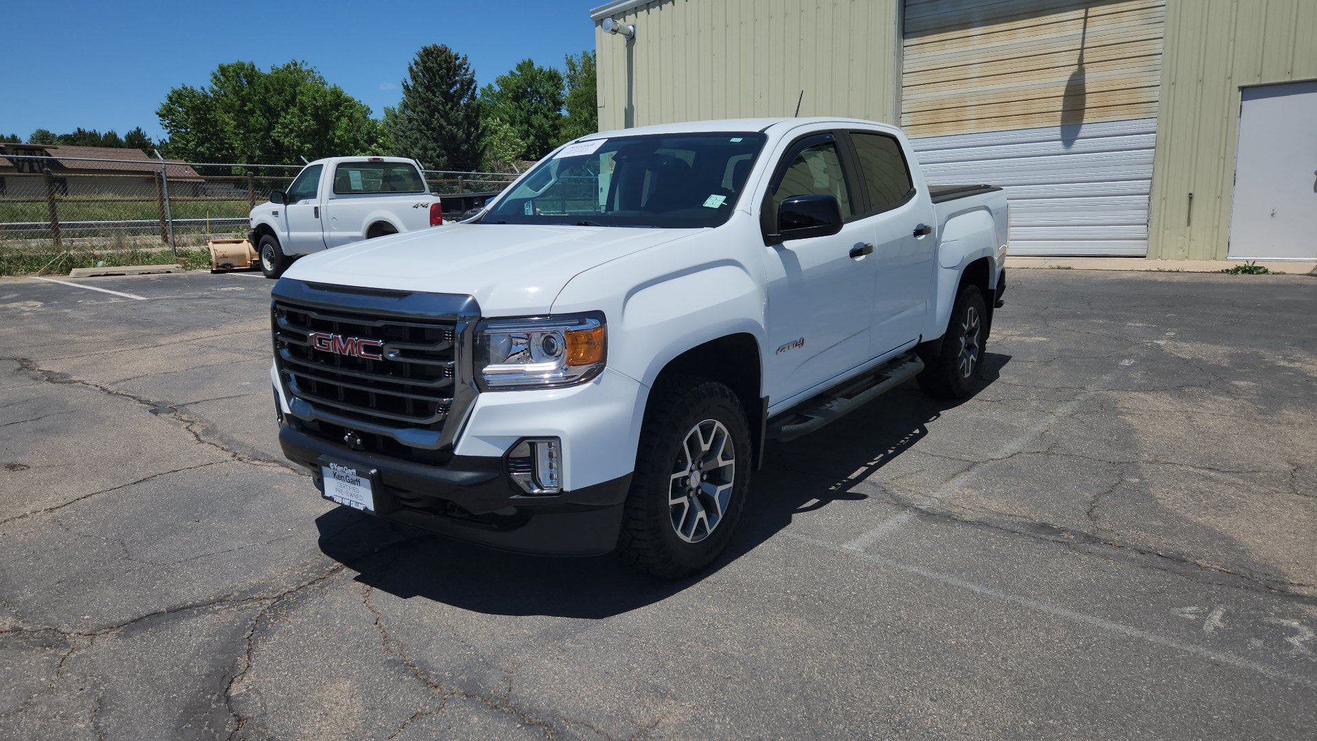 Used 2021 GMC Canyon AT4 w/ Driver Alert Package AWD/4WD image 2