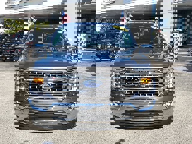 Used 2023 Ford F150 Lariat image 2