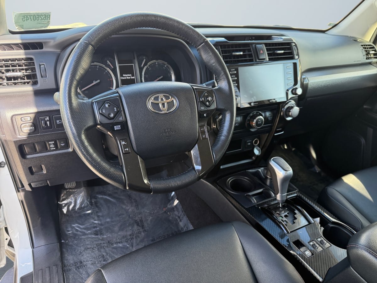 Used 2024 Toyota 4Runner TRD Off-Road Premium AWD/4WD image 11
