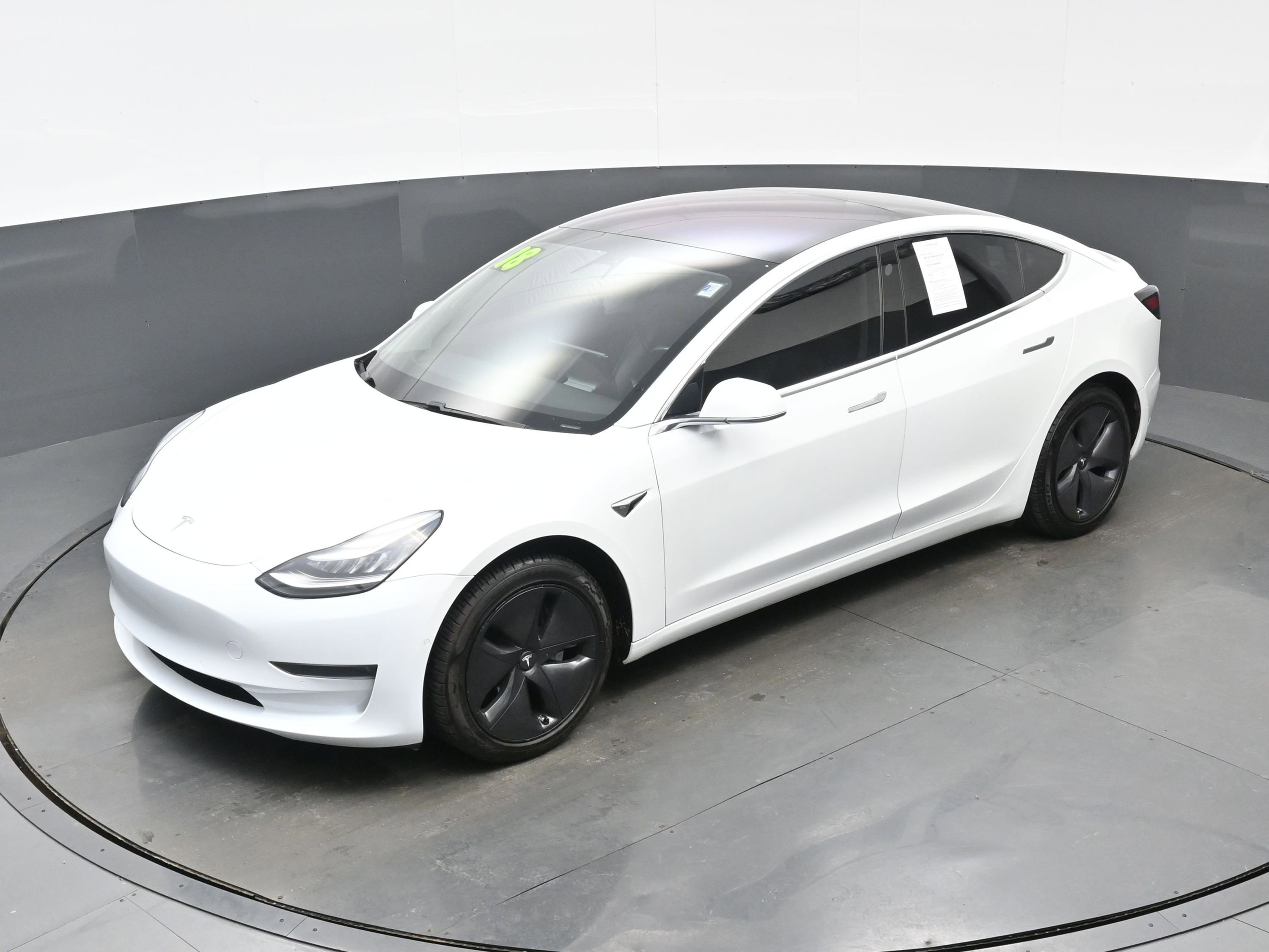 Used 2018 Tesla Model 3 Long Range image 31