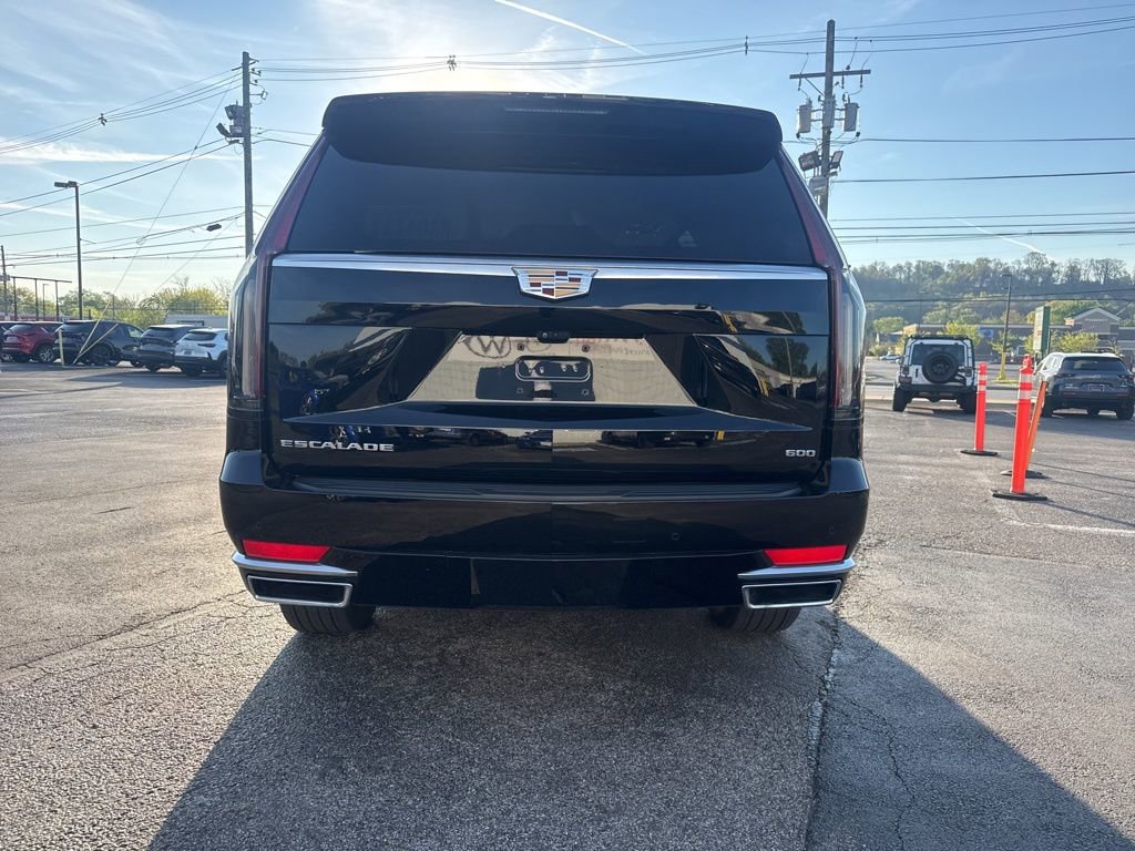 Used 2021 Cadillac Escalade Premium Luxury Platinum AWD/4WD image 4