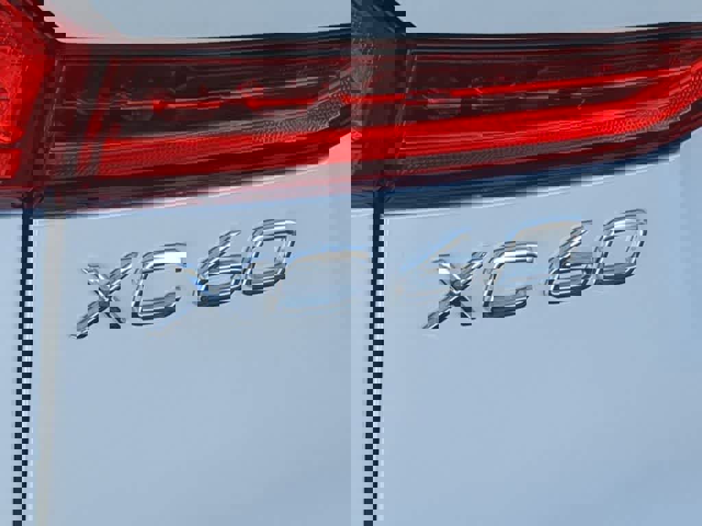 Used 2025 Volvo XC60 T8 Core w/ Protection Package Premier image 12