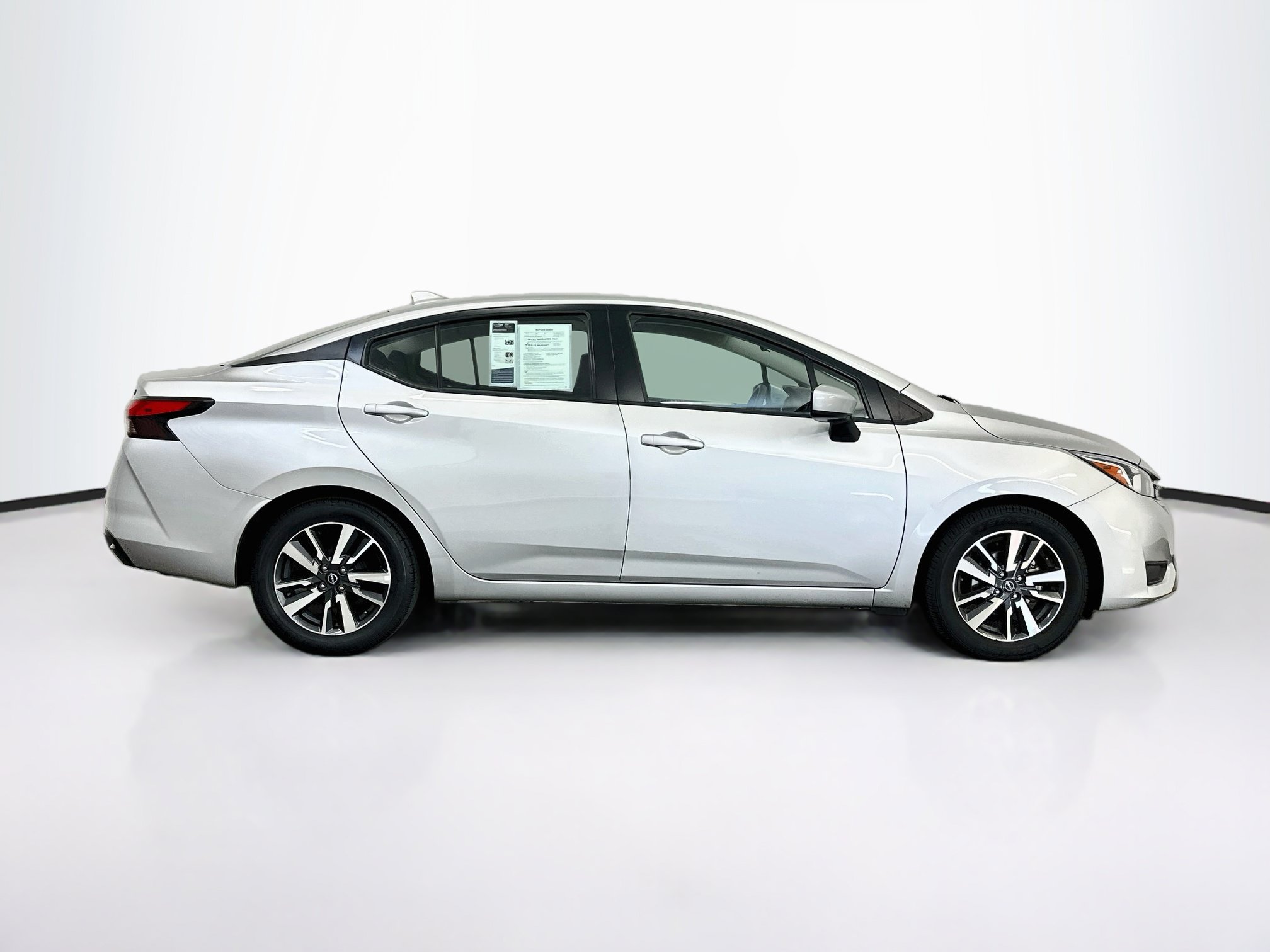 Used 2024 Nissan Versa SV FWD image 10