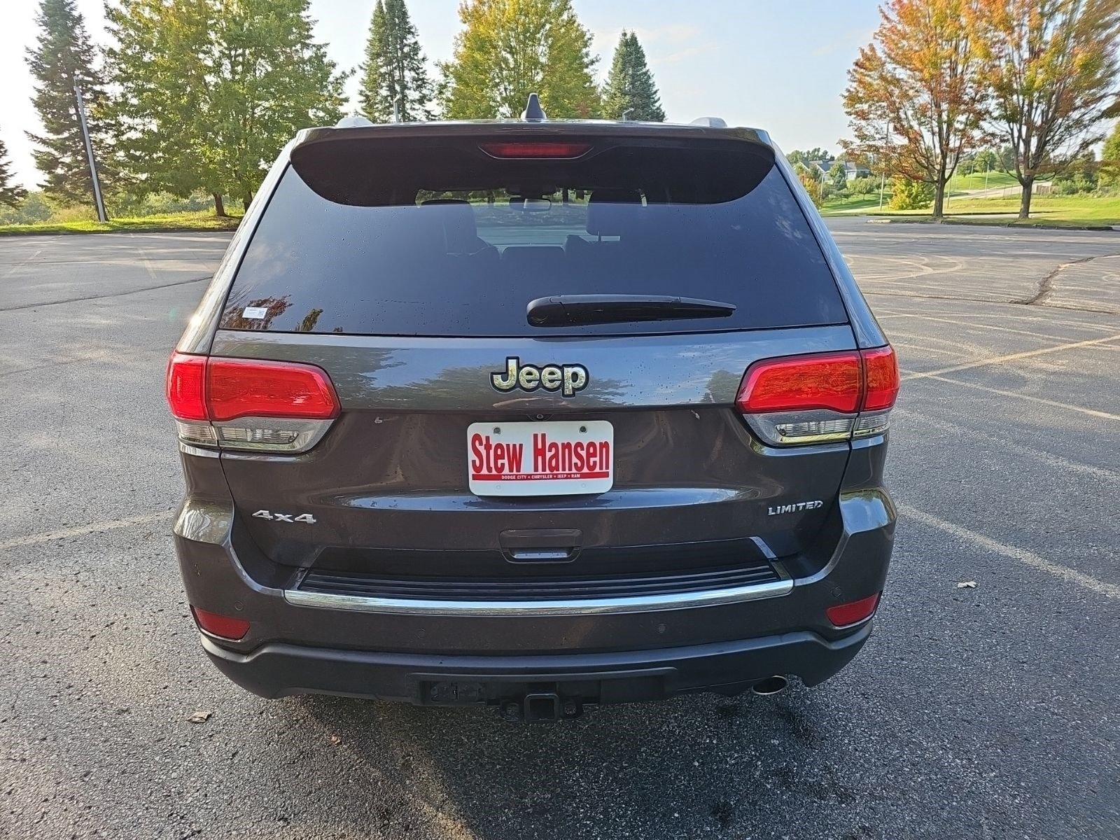 Used 2019 Jeep Grand Cherokee Limited w/ Trailer Tow Group IV AWD/4WD image 5