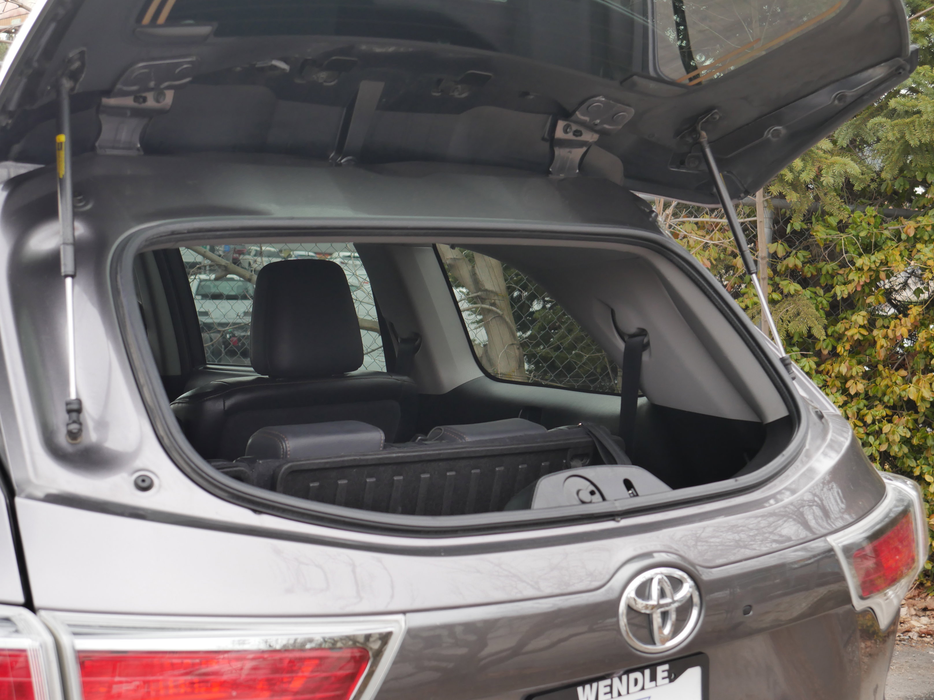 Used 2016 Toyota Highlander XLE image 21