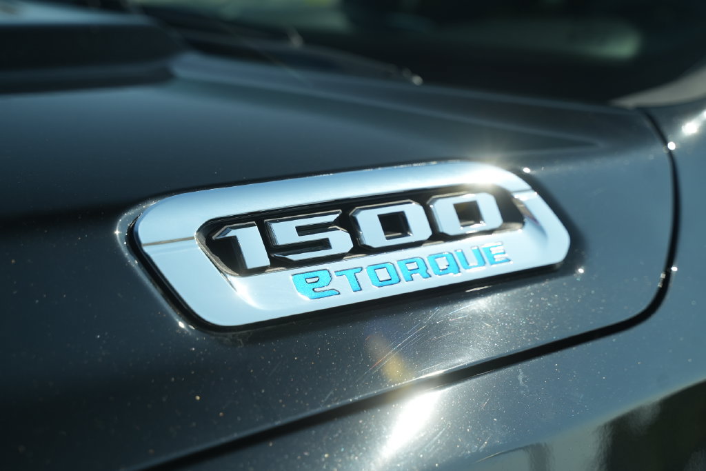 Used 2023 RAM 1500 Big Horn AWD/4WD image 40