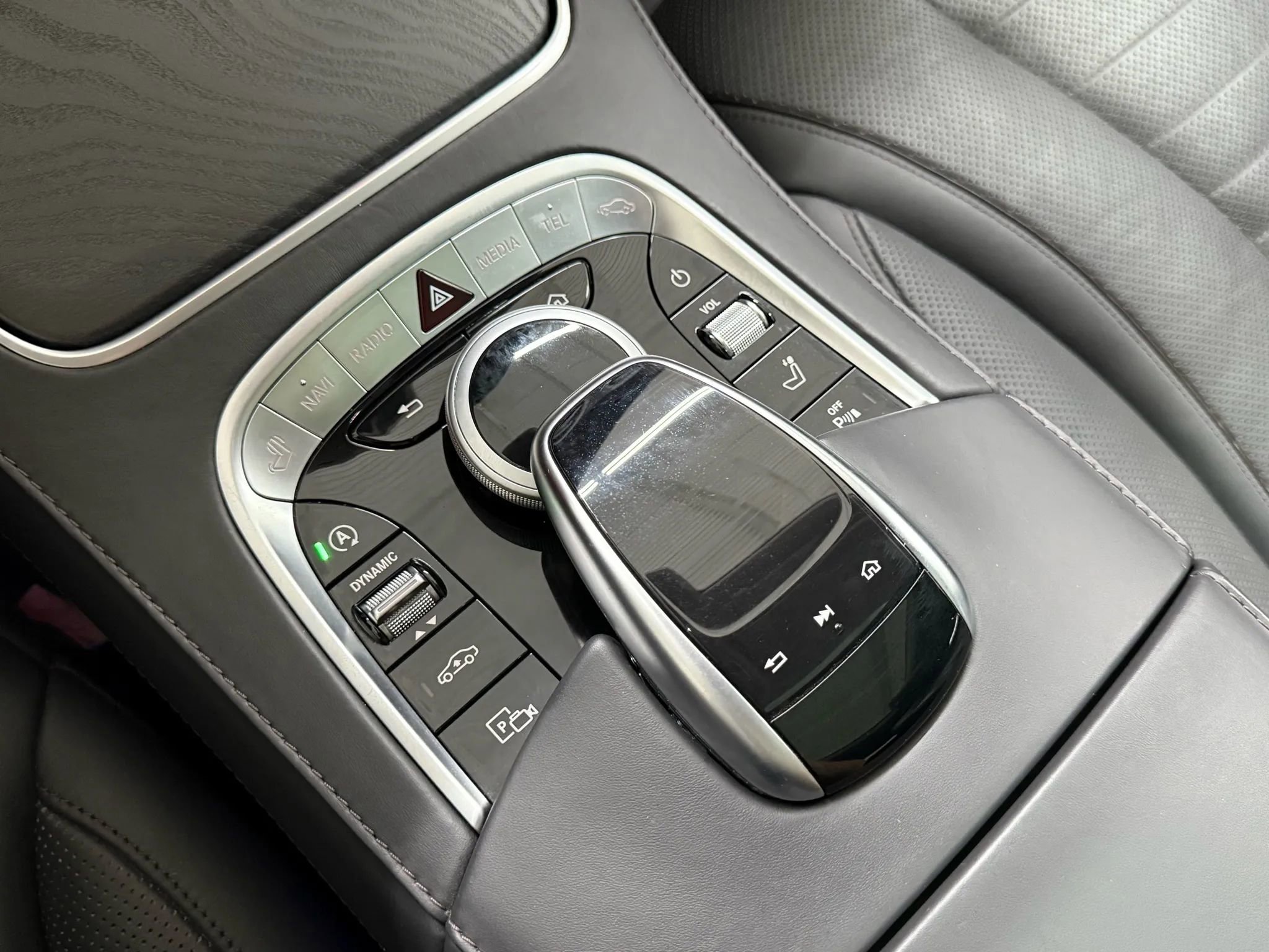 Used 2018 Mercedes-Benz S 560 4MATIC Sedan image 26