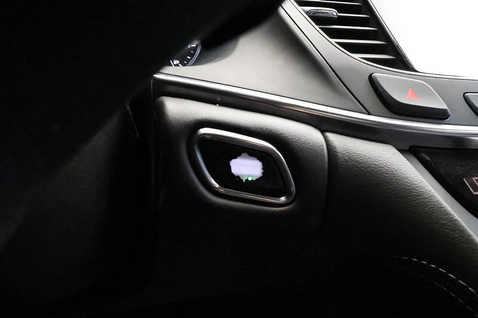 Used 2017 Buick LaCrosse Essence w/ Sun and Shade Package FWD image 24