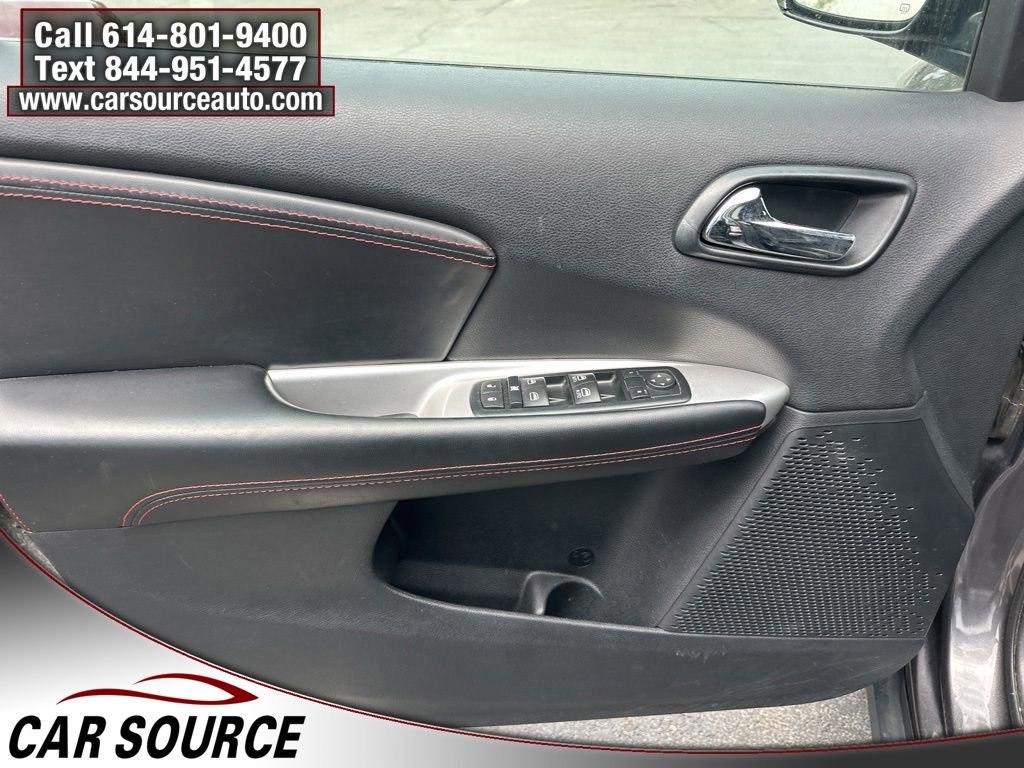 Used 2015 Dodge Journey R/T w/ Flexible Seating Group FWD image 3