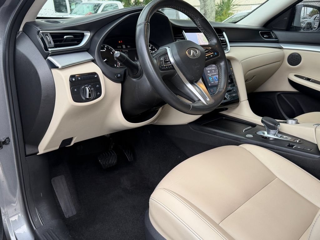Used 2021 INFINITI QX50 Essential FWD image 13