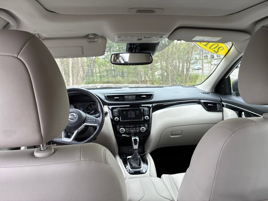 Certified 2019 Nissan Rogue Sport SL w/ Premium Package AWD/4WD image 24