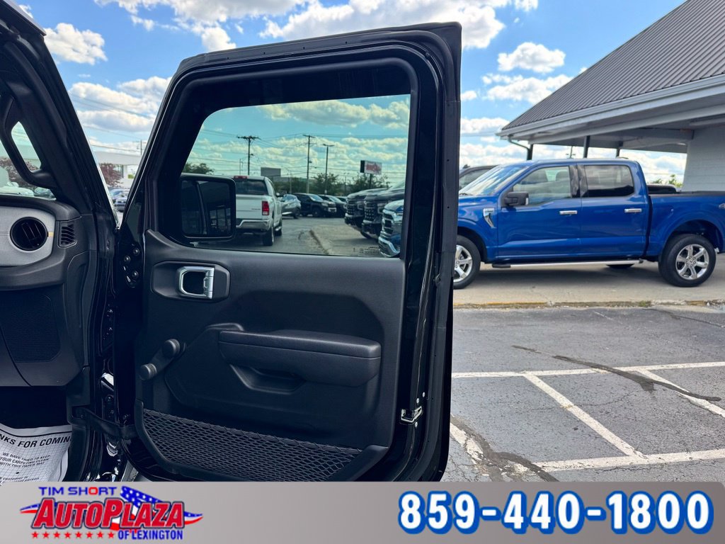 Used 2024 Jeep Gladiator Sport AWD/4WD image 45
