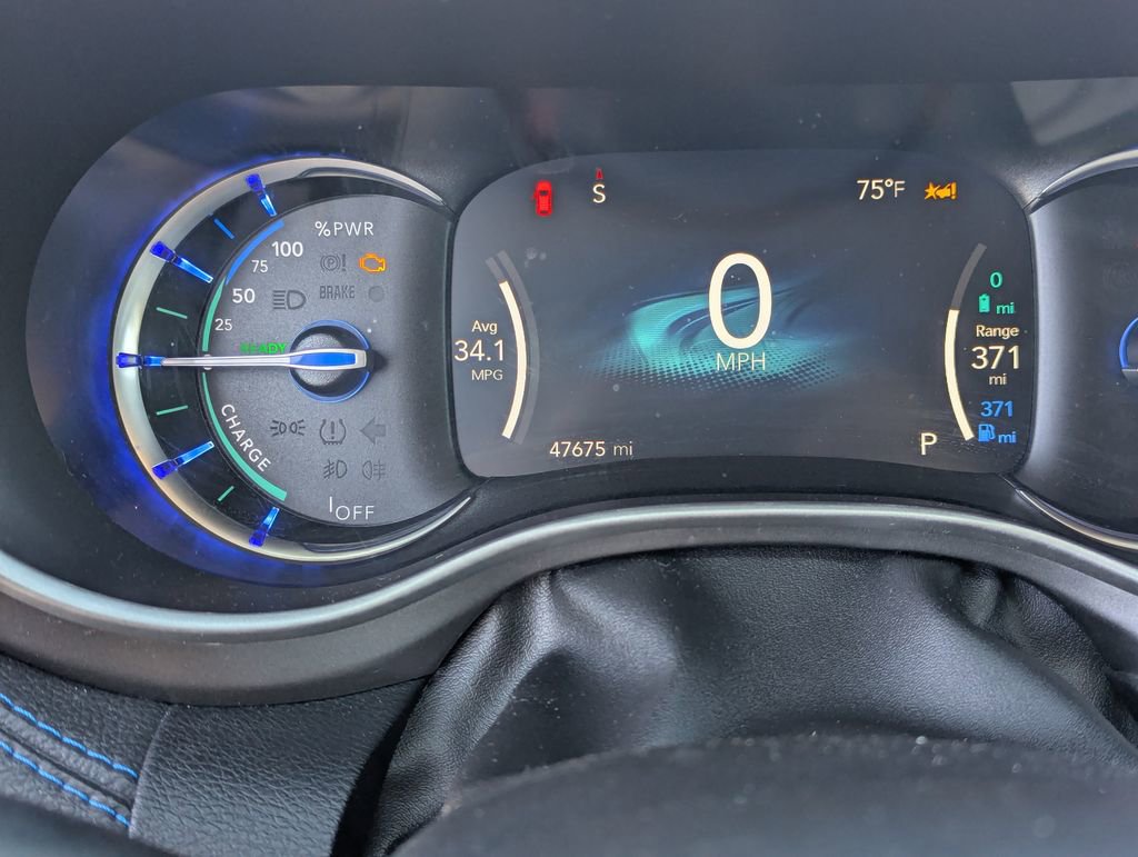 Used 2021 Chrysler Pacifica Touring image 22