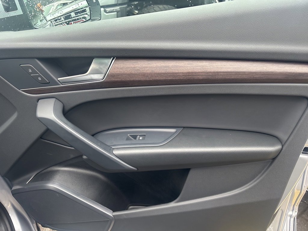 Used 2024 Audi Q5 2.0T Premium image 28