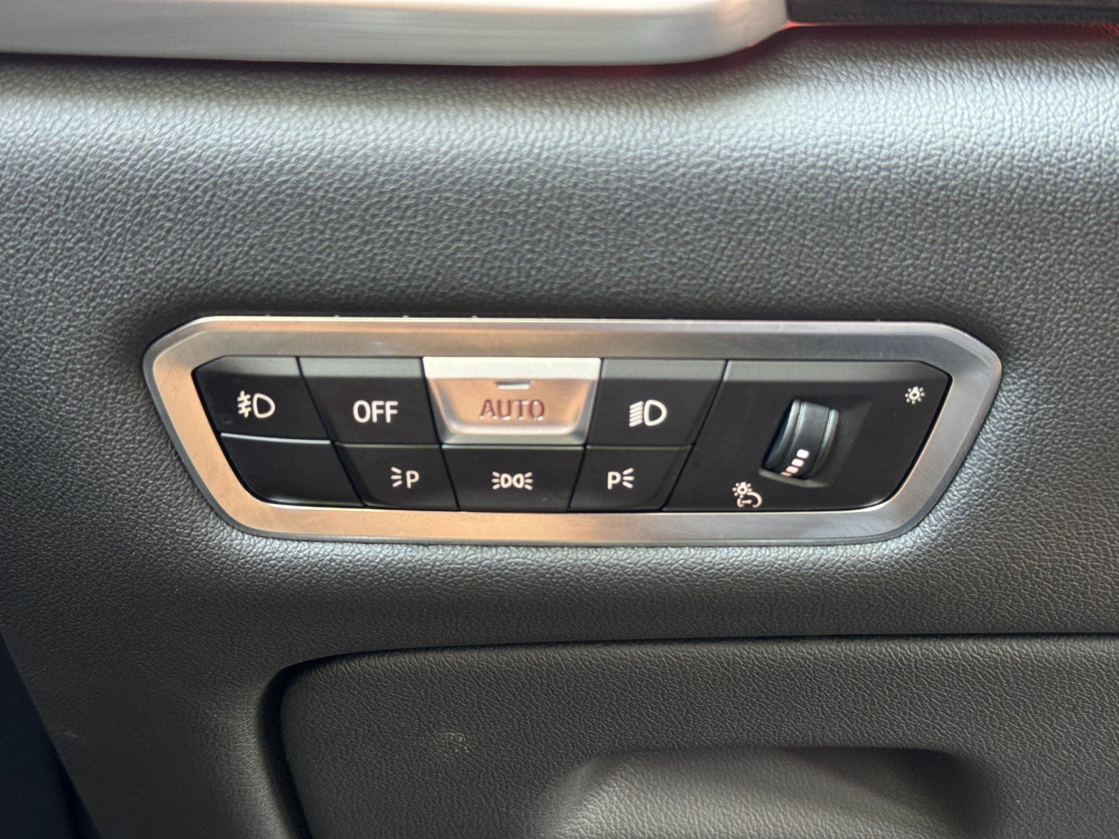 Used 2021 BMW X5 sDrive40i w/ Convenience Package RWD image 18